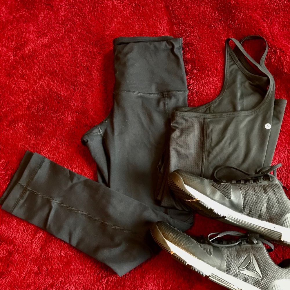 90 Degree Black Workout Capri w/Pockets-Size:XS